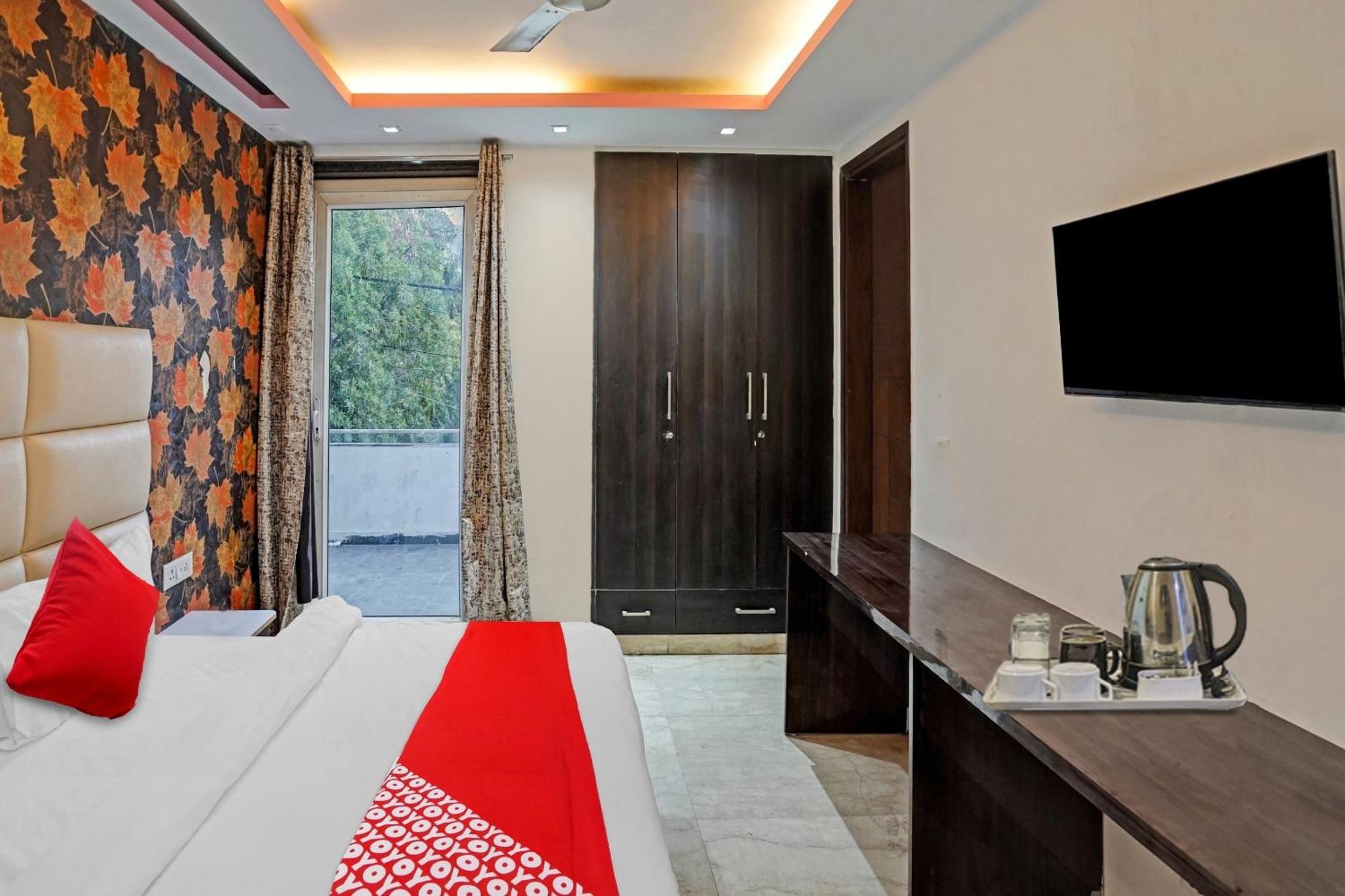 Hotel O South Galaxy 뉴델리 외부 사진